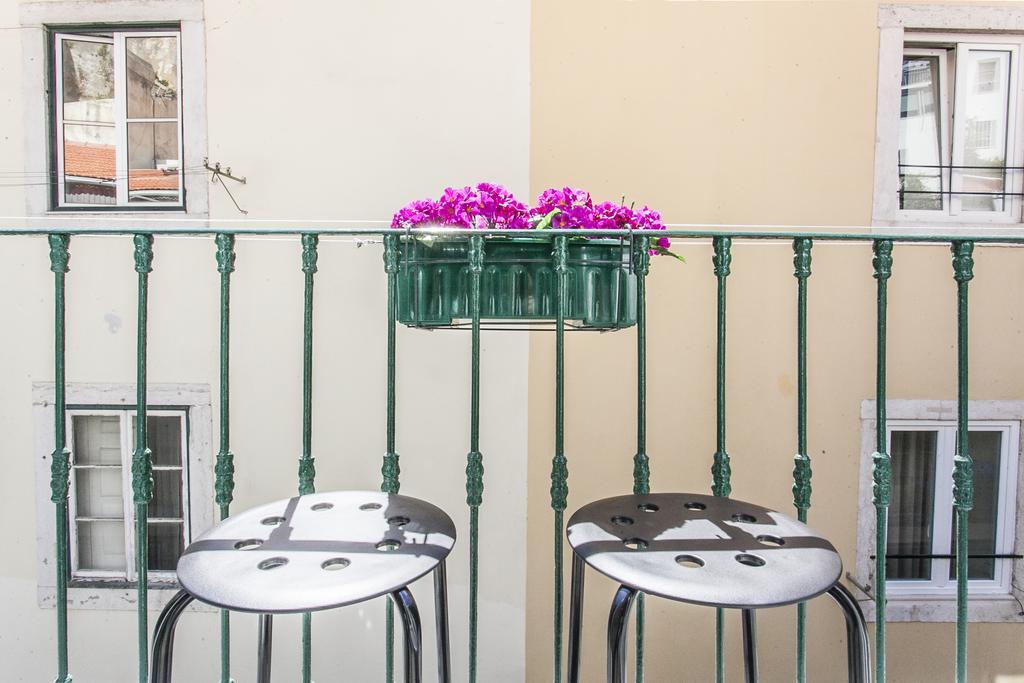 The Love Tram Apartment Лиссабон Экстерьер фото